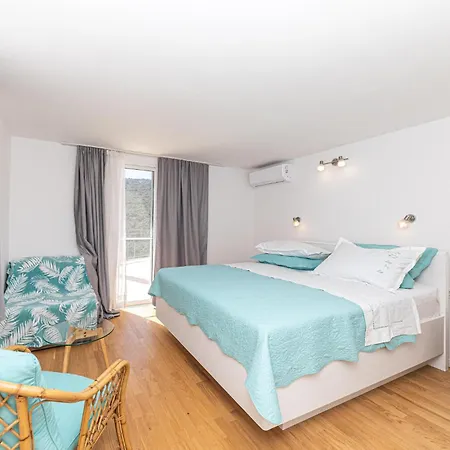 3 Bedroom In *