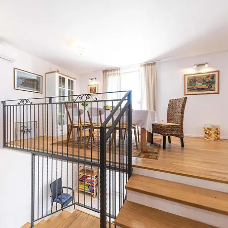 3 Bedroom In Vinišće